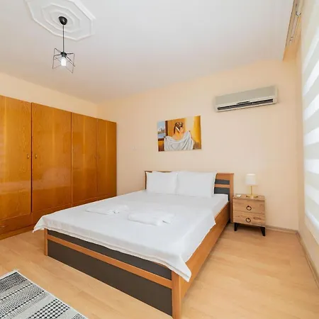 Daire Cozy Flat With Balcony 10 Min To Konyaalti Beach *