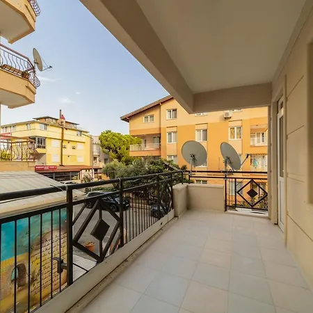 Apartment Cozy Flat With Balcony 10 Min To Konyaalti Beach